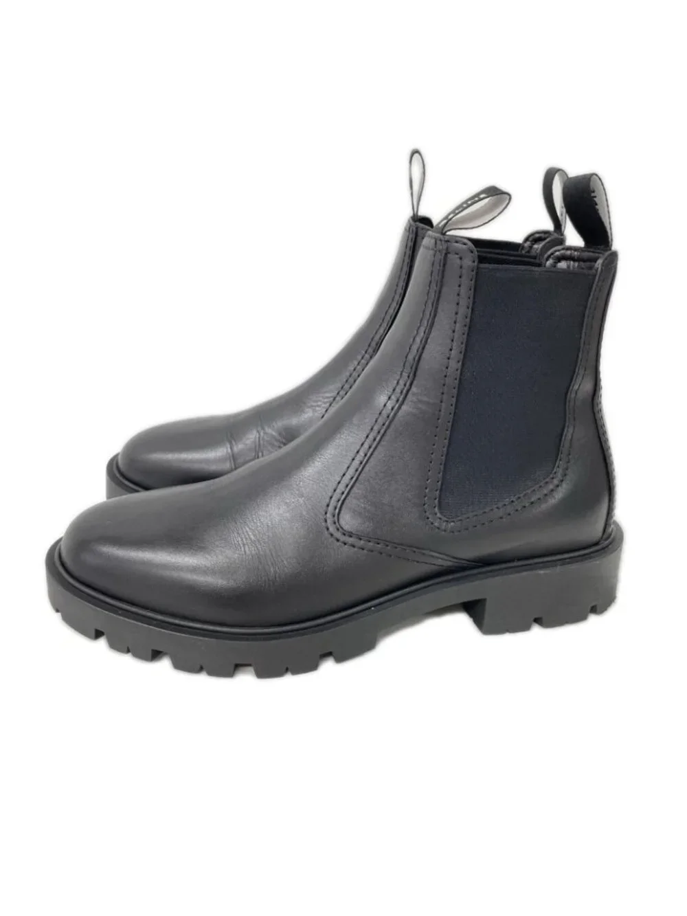 Celine Margaret Chelsea Boots Shiny Bull